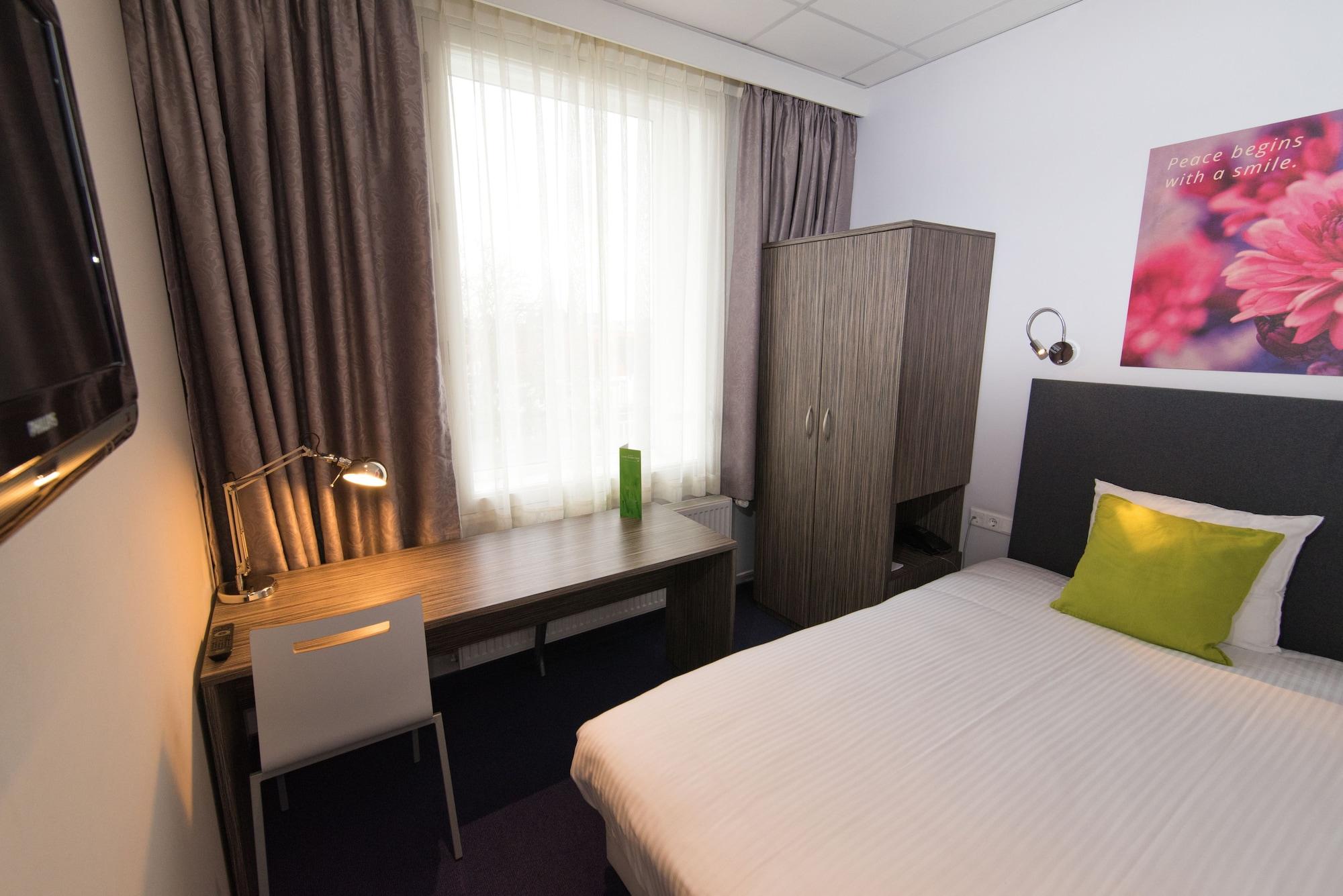 Court Garden Hotel 3*